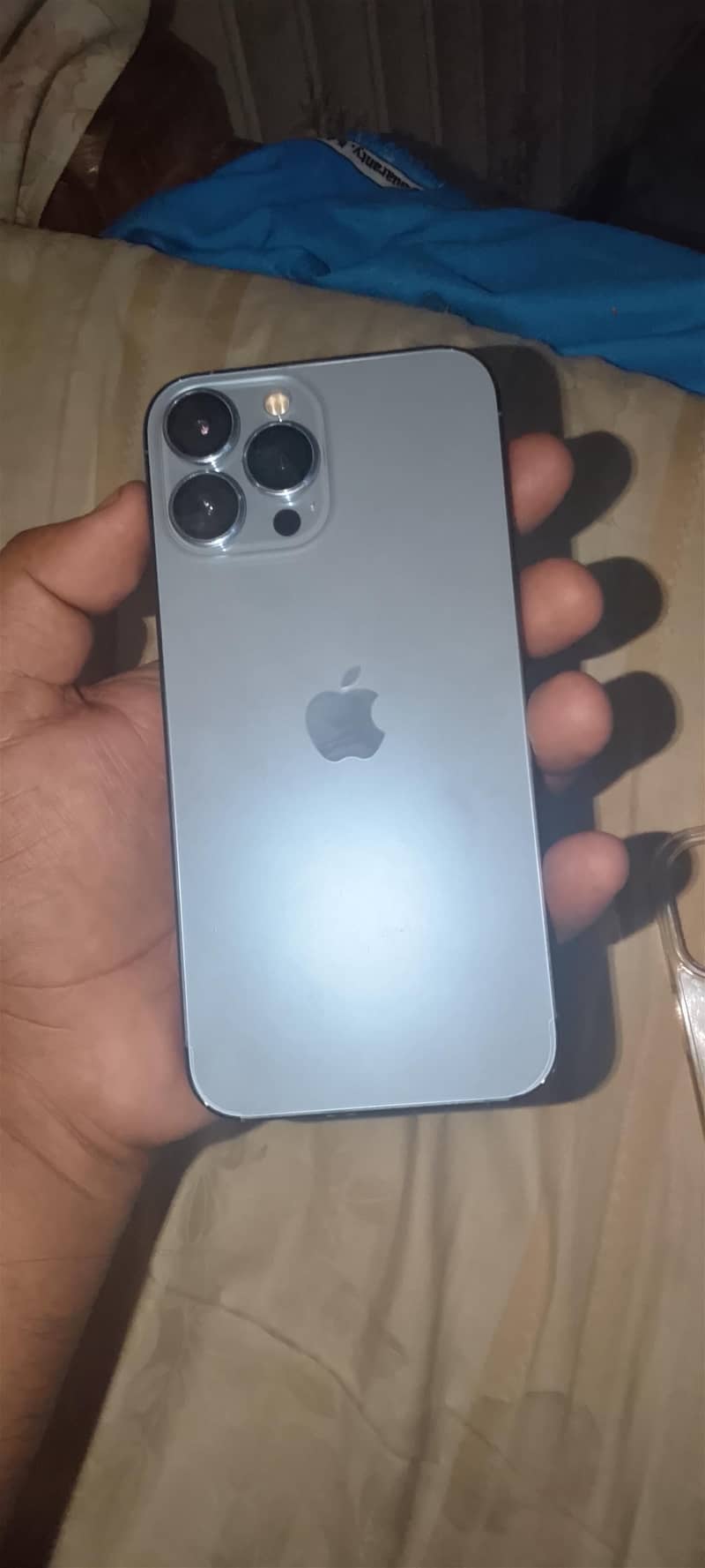Apple iPhone 13 Pro Max 1