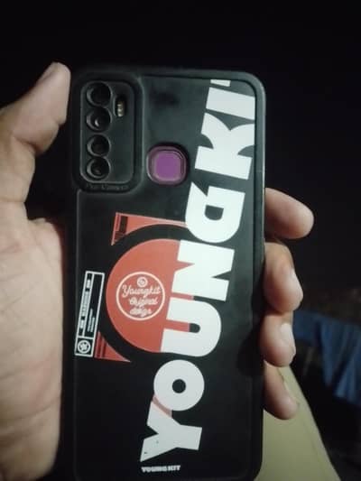 Infinix Hot 8