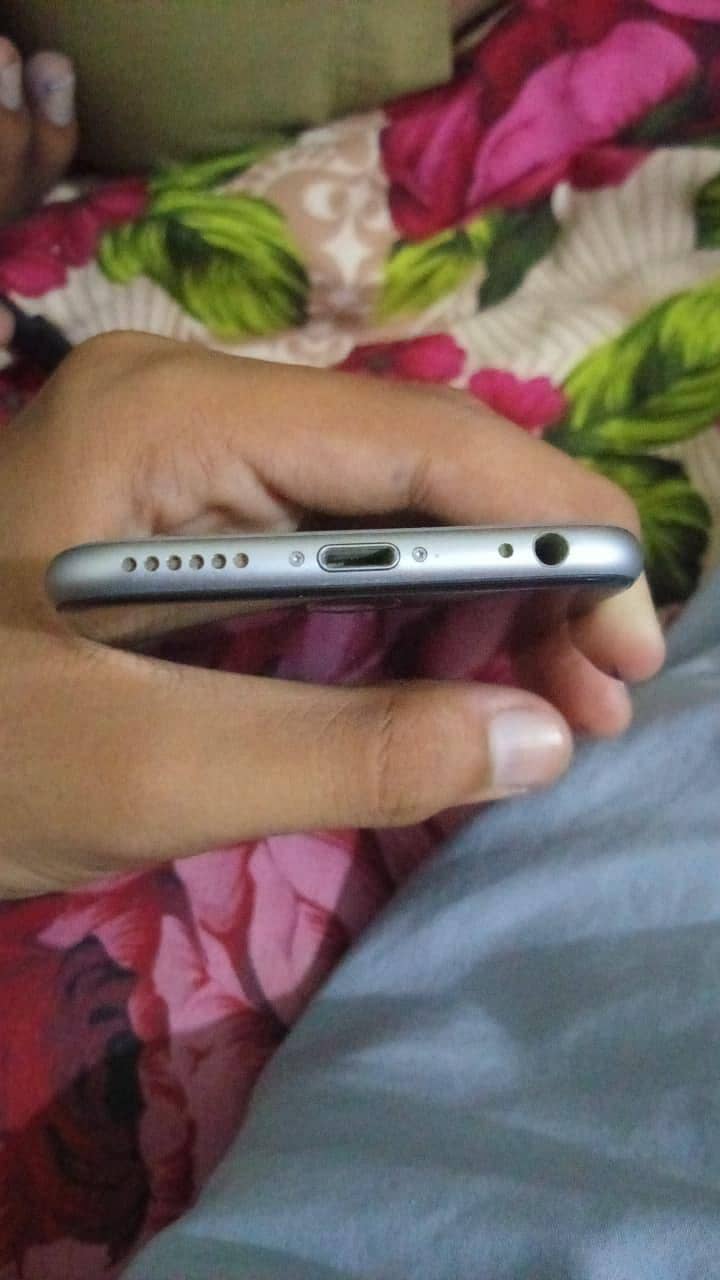 Apple iPhone 6S 5