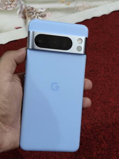 Google Pixel 8 Pro