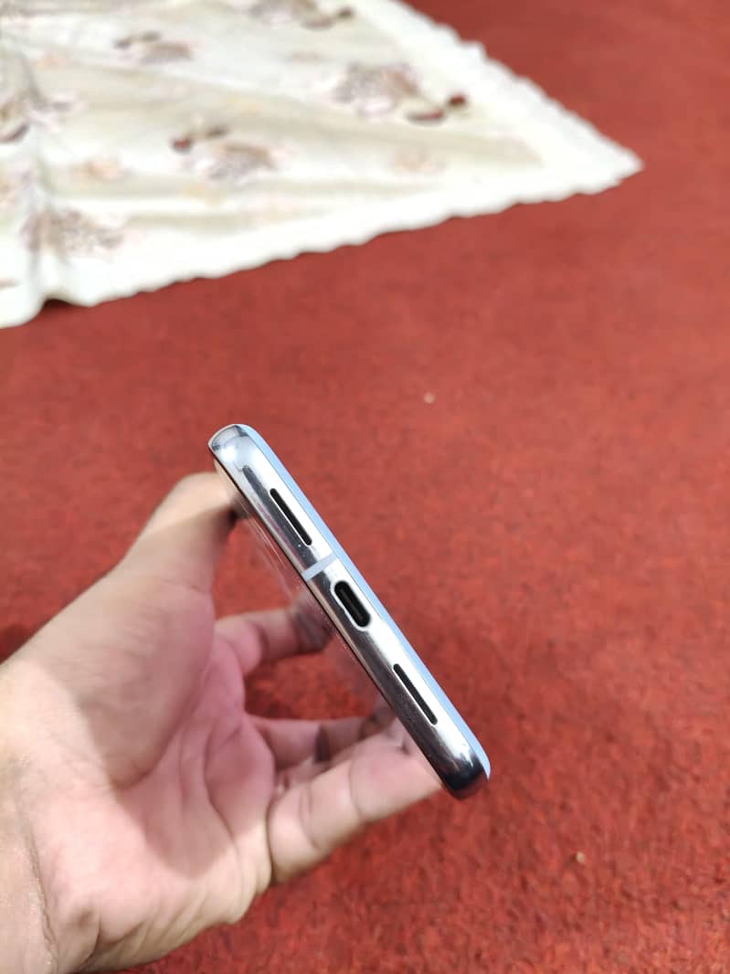 Google Pixel 8 Pro 2