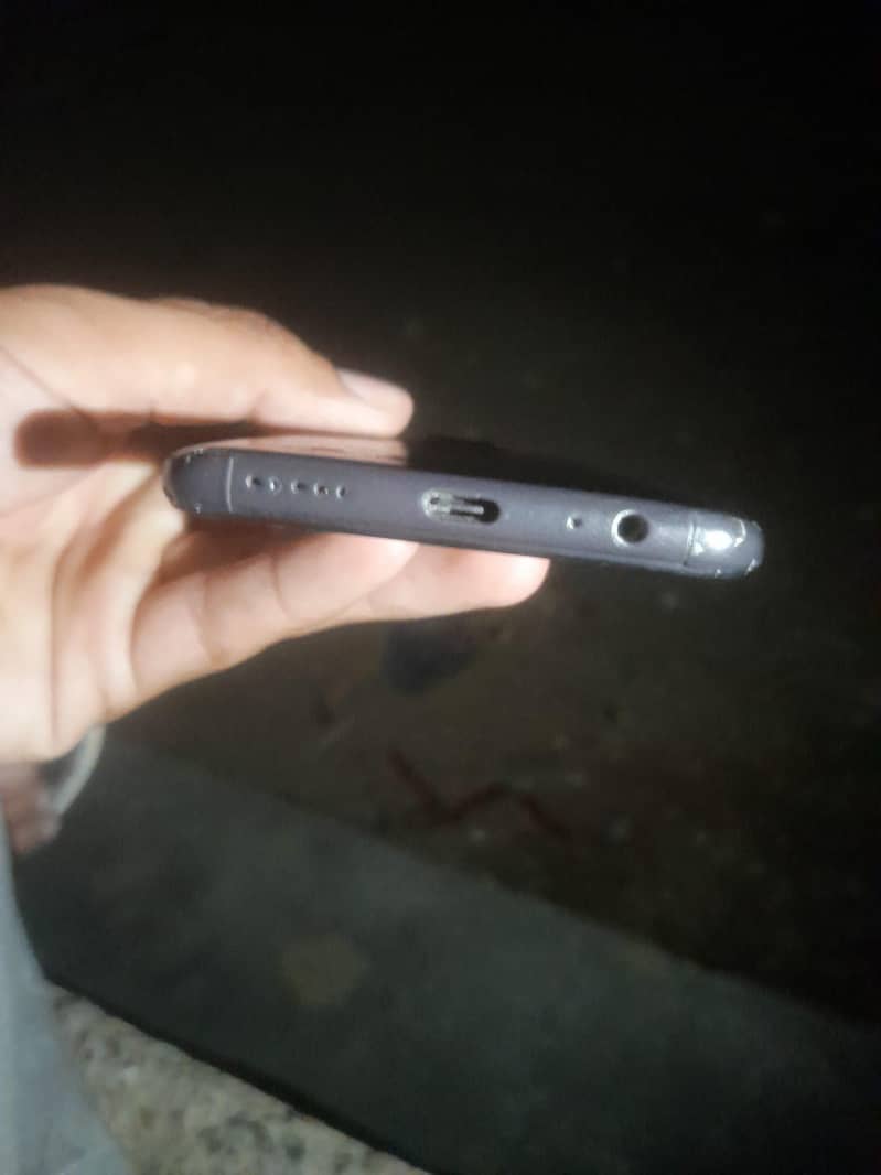 Xiaomi Redmi Note 9 4