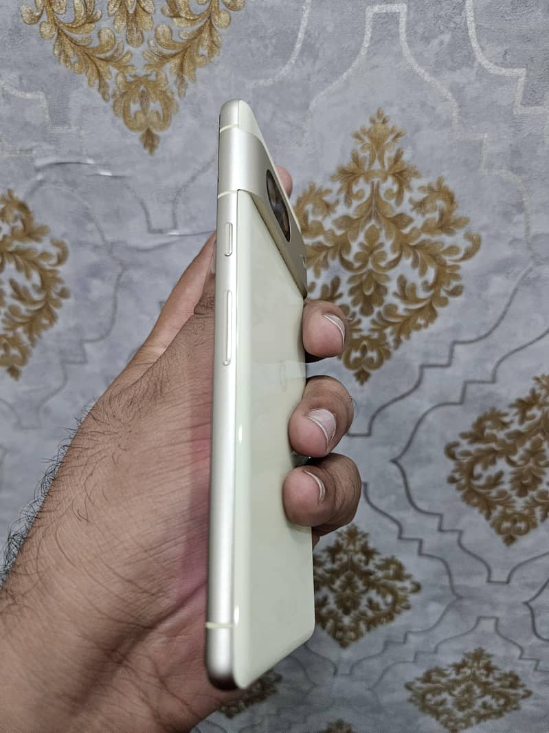google Pixel 7 4