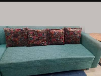 Beautiful Sofa Set for Sale – Good Condition