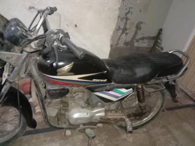 Honda CD 100