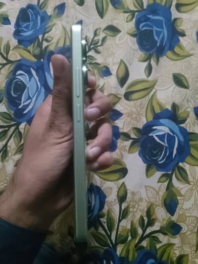 Xiaomi Redmi note 13 8 256 10/9 condition back damage All ok box charg
