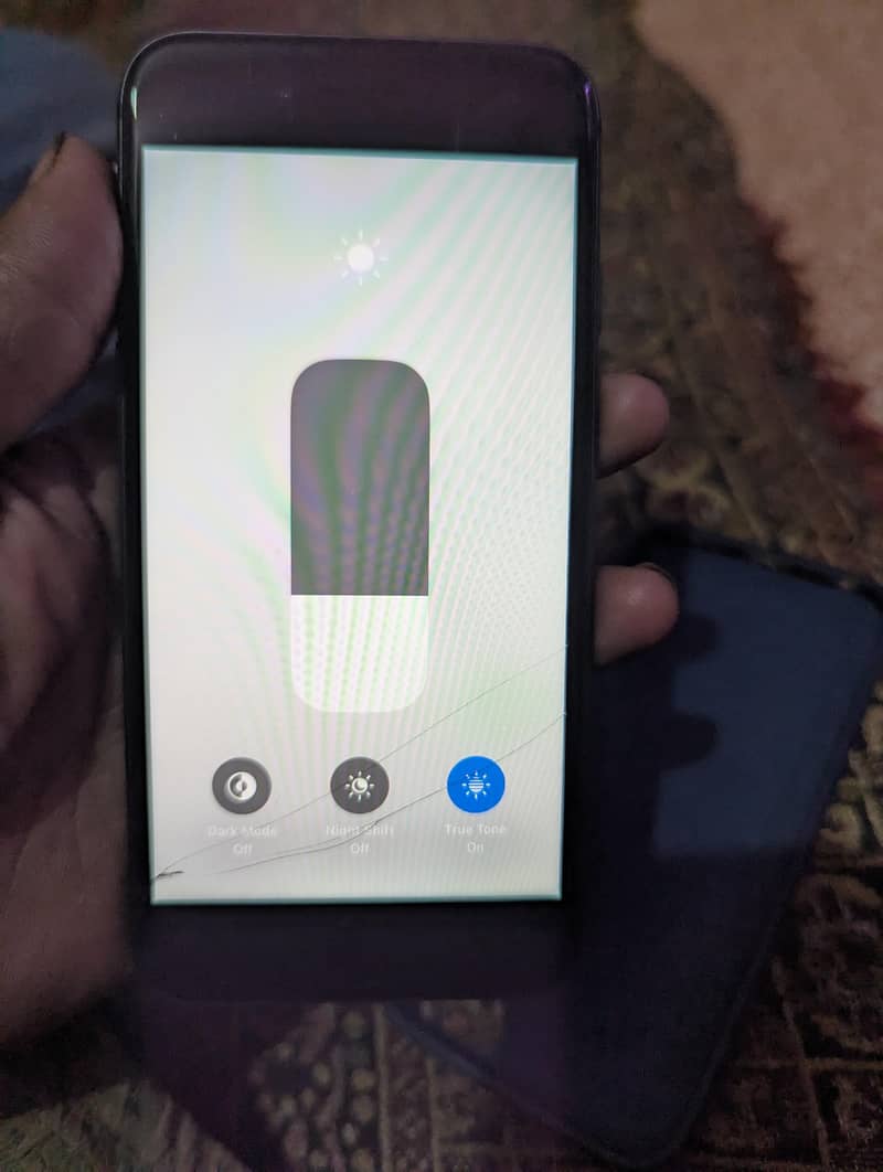 Apple iPhone 8 1