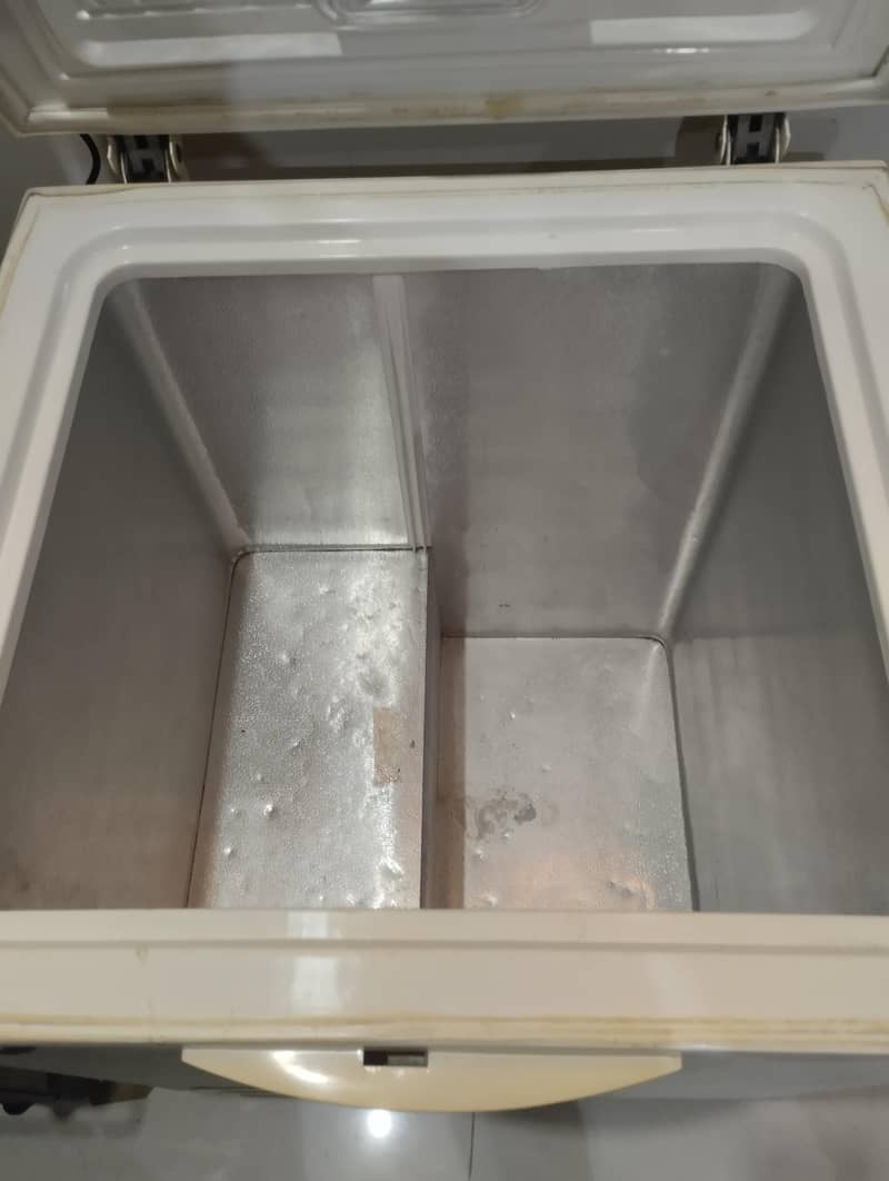 Deep Chest Freezer 5