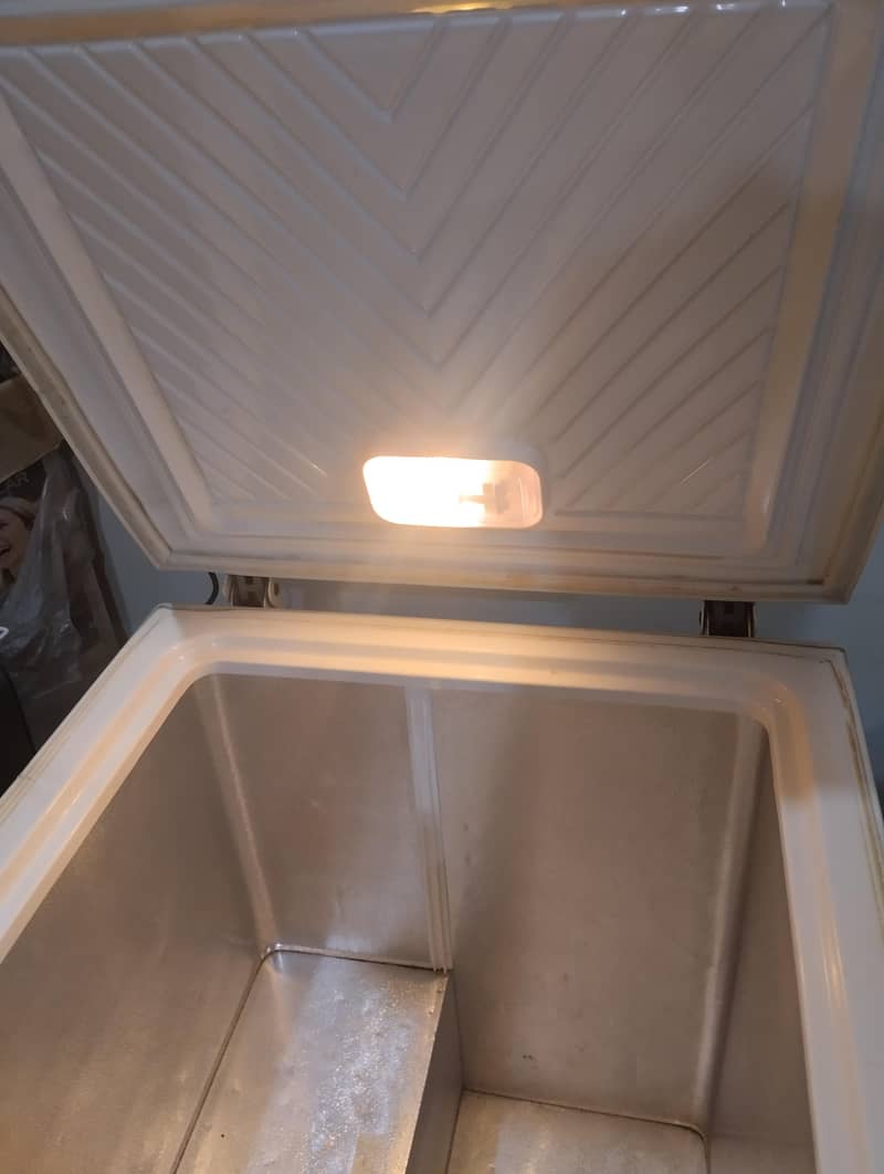Deep Chest Freezer 7