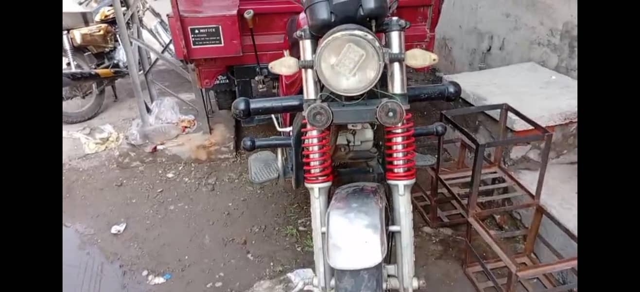 loader rickshaw 1