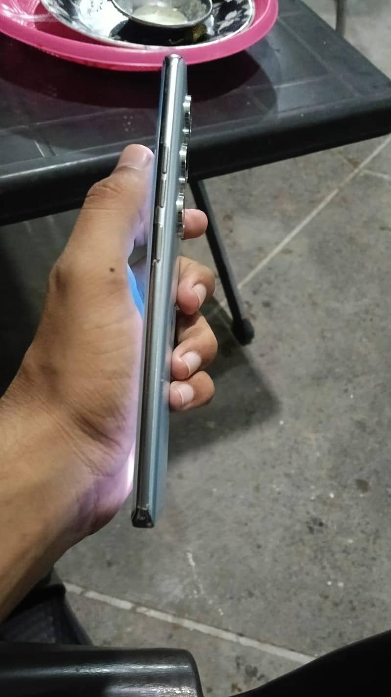 Tecno CAMON 40 Pro 1