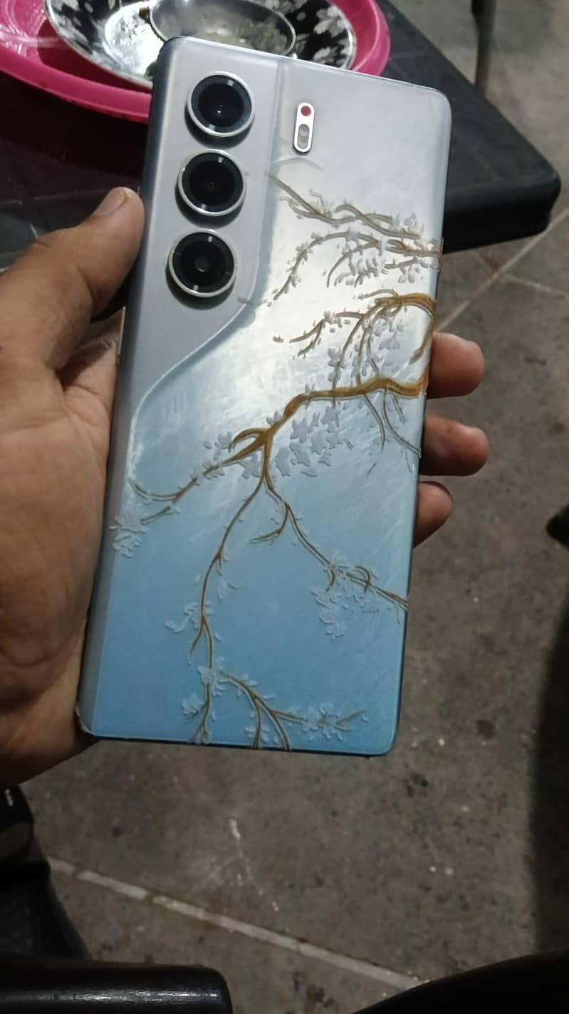 Tecno CAMON 40 Pro 3