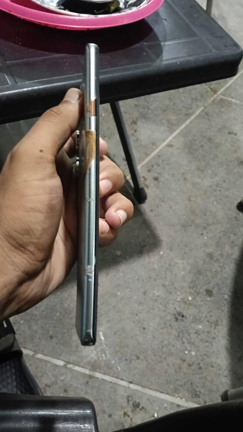 Tecno CAMON 40 Pro 5