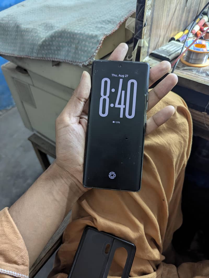 Tecno CAMON 40 Pro 0