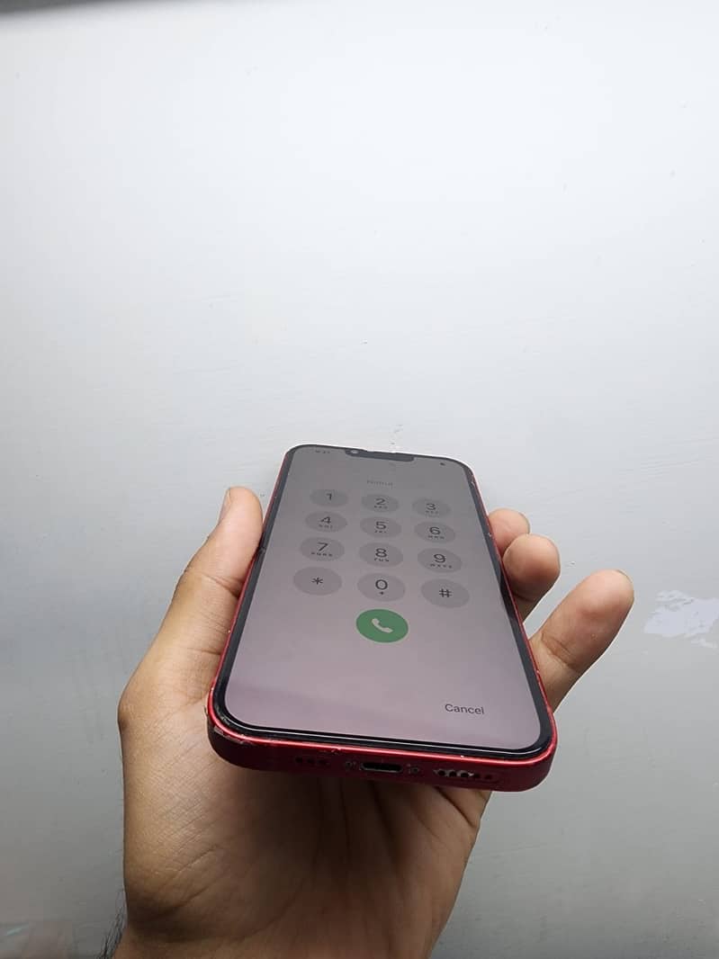 Apple iPhone 13 2