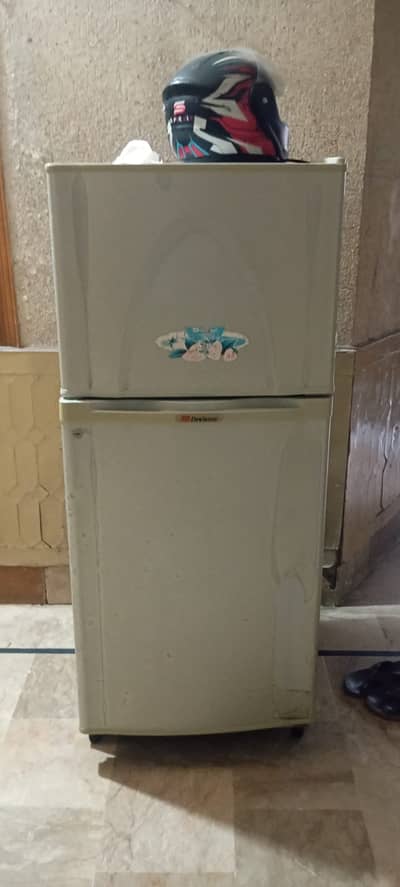 Dawlance Refrigerator — Medium Size, Good Working Condition