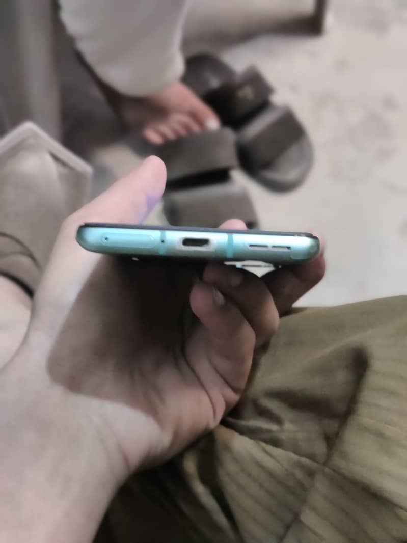 One Plus 8T 3