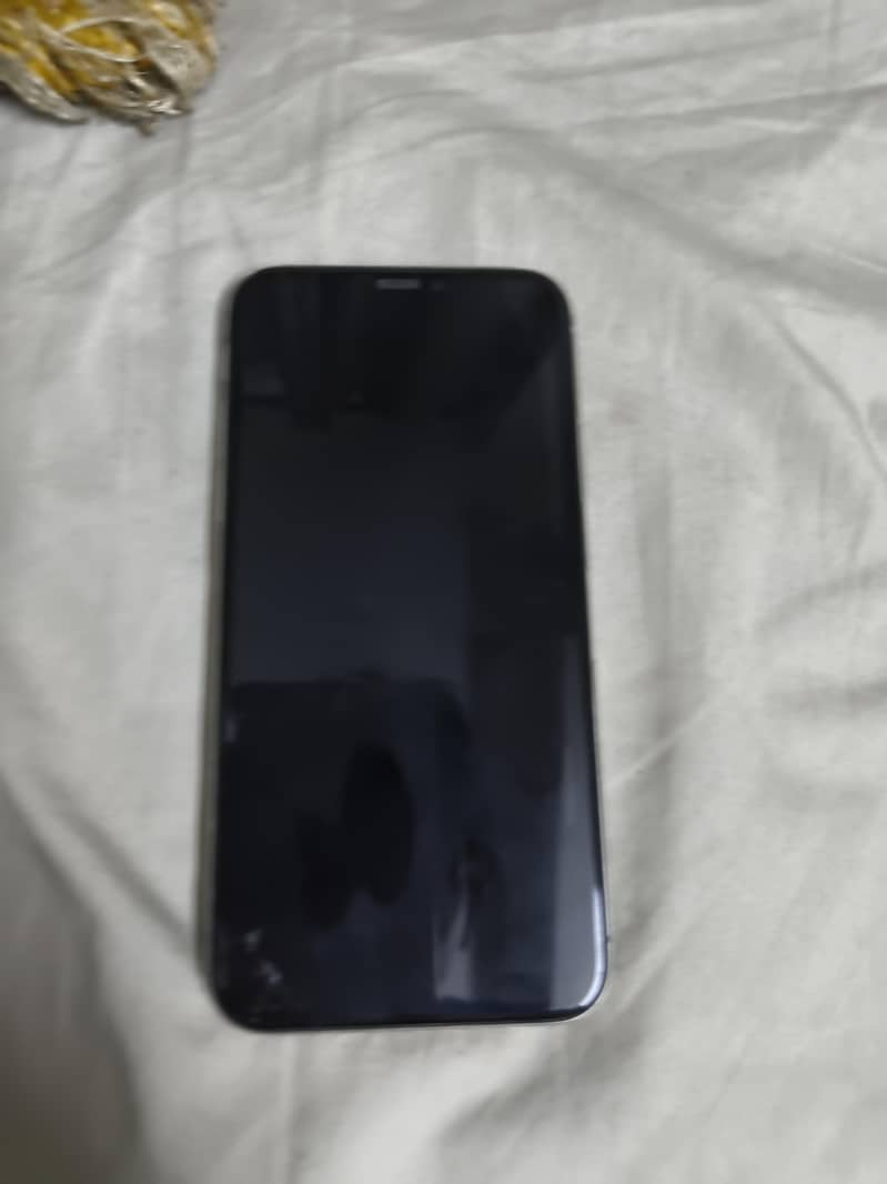 Apple iPhone X 3
