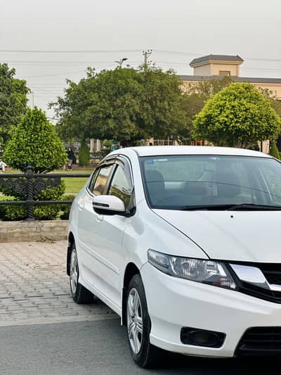 Honda City 2018 brand new condition total genuine