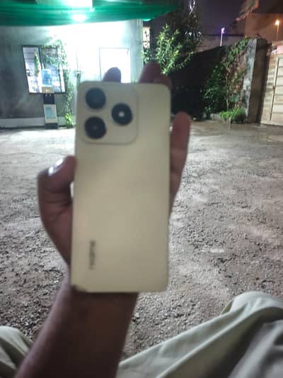 Realme C61