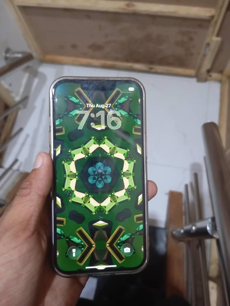 Apple iPhone 14 1