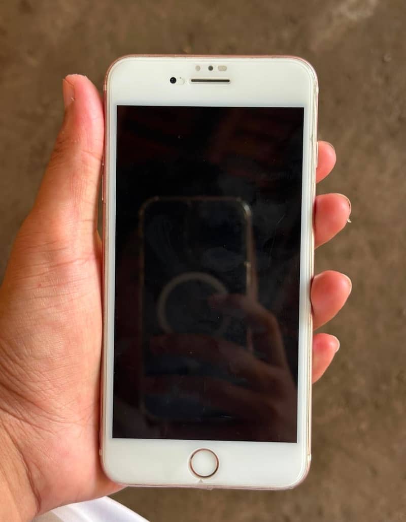 Apple iPhone 7 Plus 2