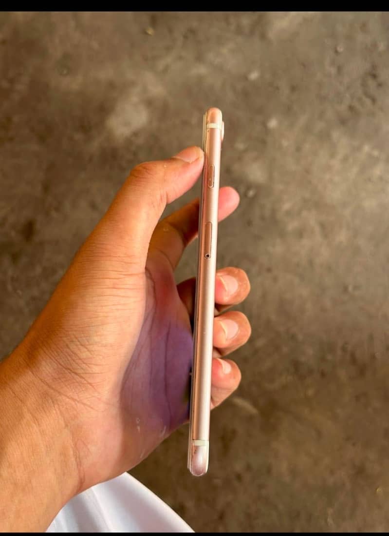 Apple iPhone 7 Plus 7
