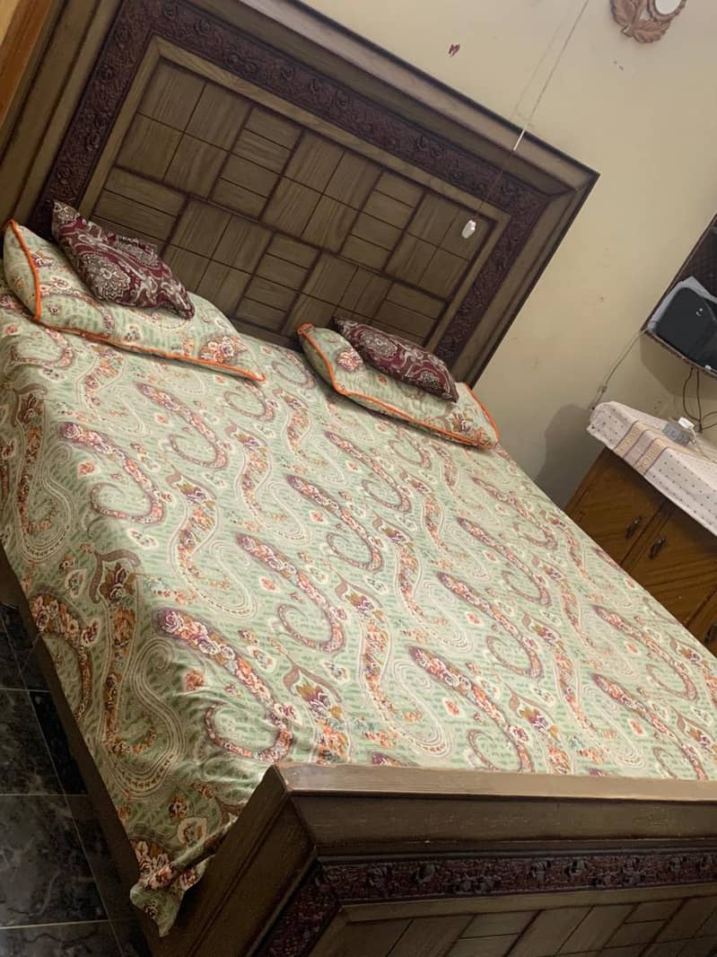 •king size bed 1