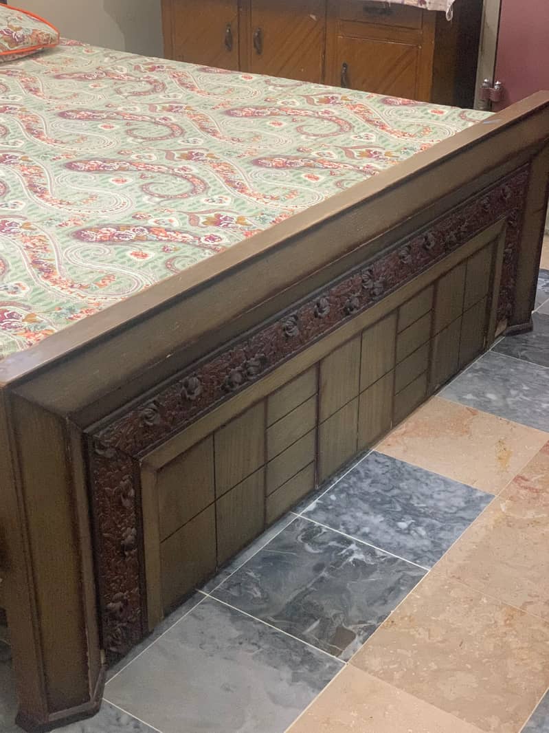 •king size bed 3