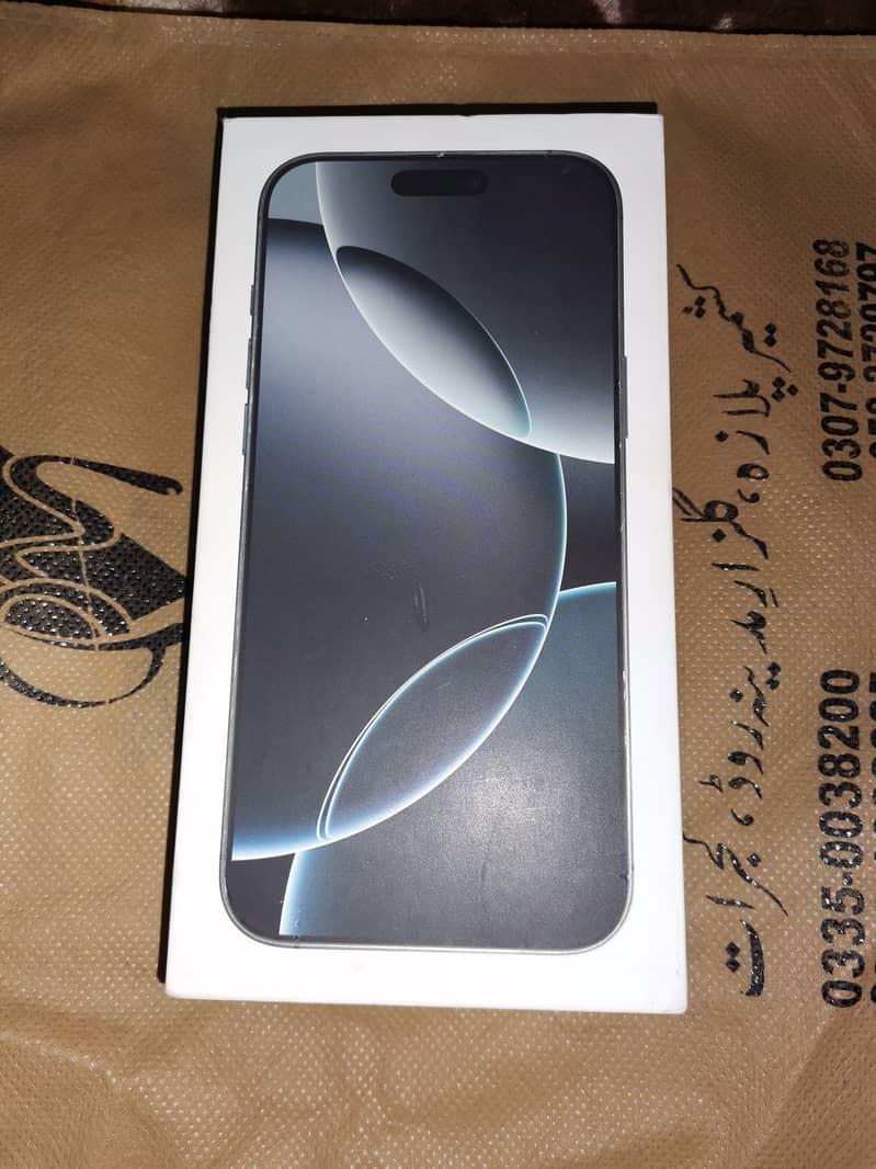 iPhone 16 Pro Max JV 8