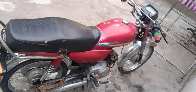 Ravi CD 70 bike for sale