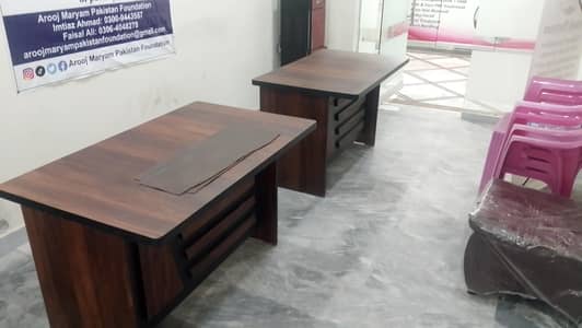 Office sofas and table