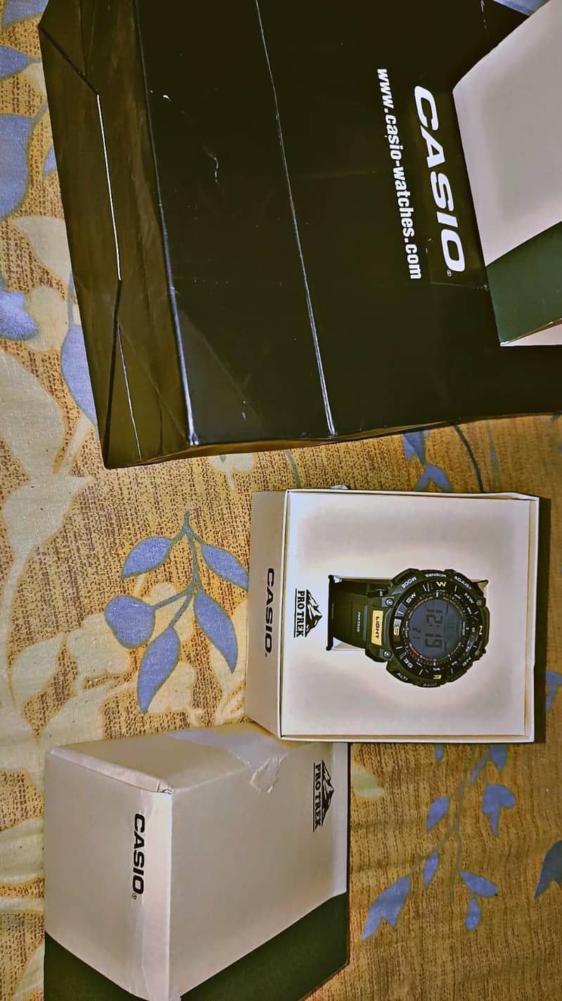 CASIO PRO TREK Watch 3