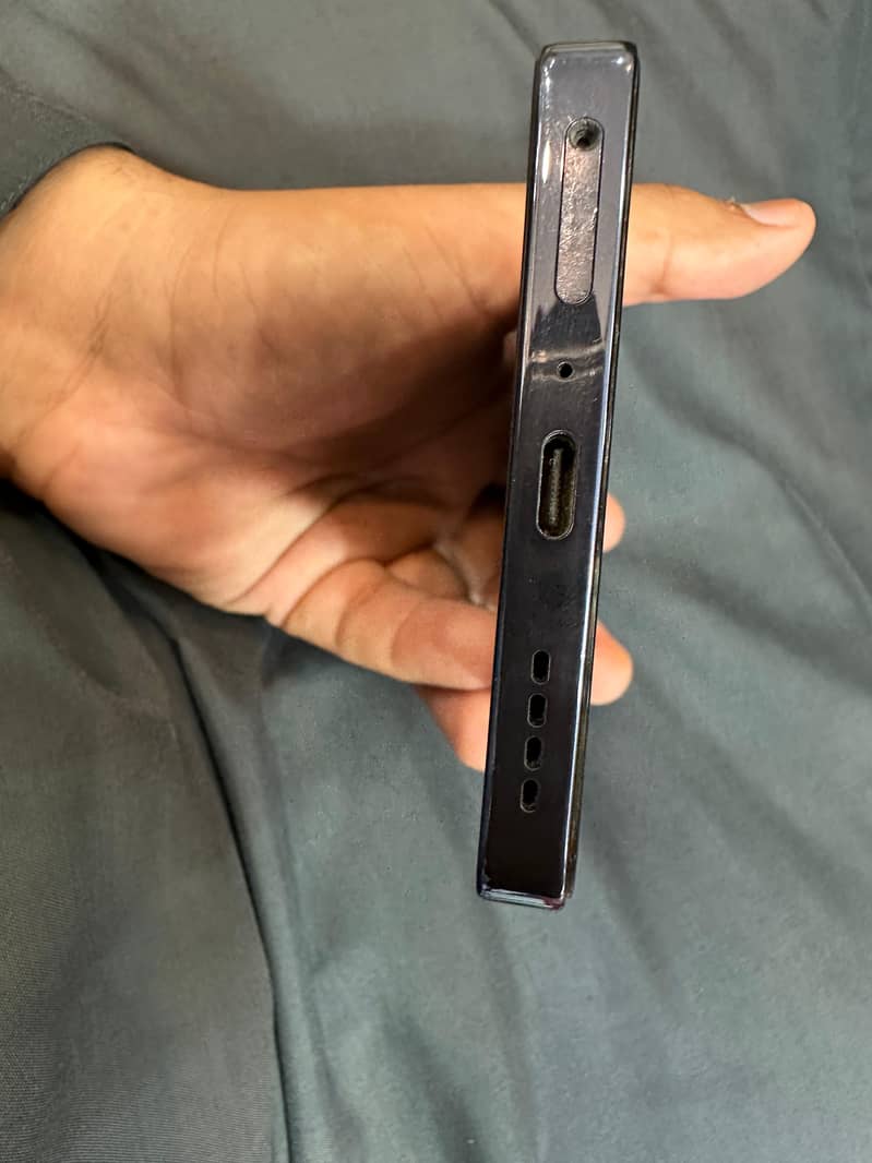 Infinix Note 40 4