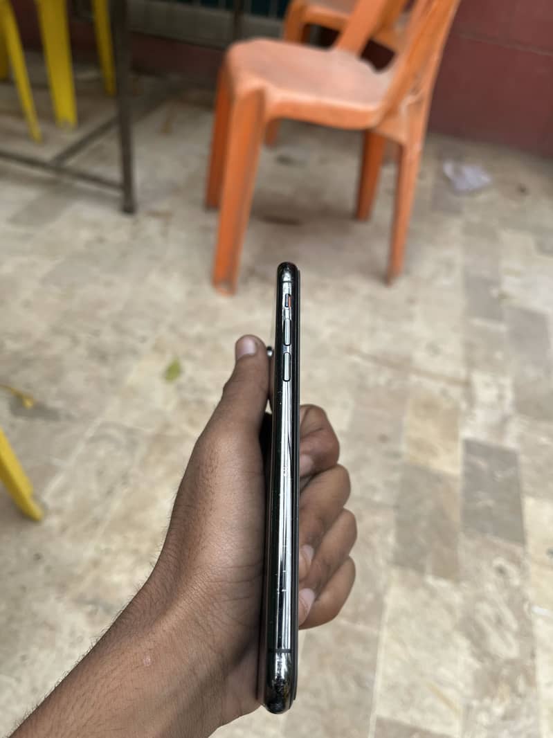 Apple iPhone X 1