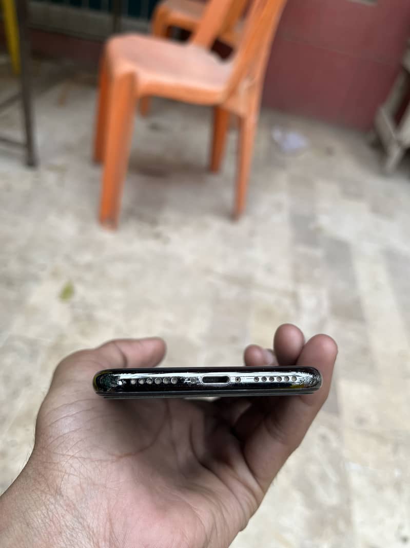 Apple iPhone X 2