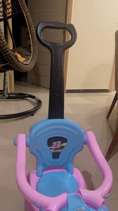 kids cycle 2 cycles hai 5000 mein dono