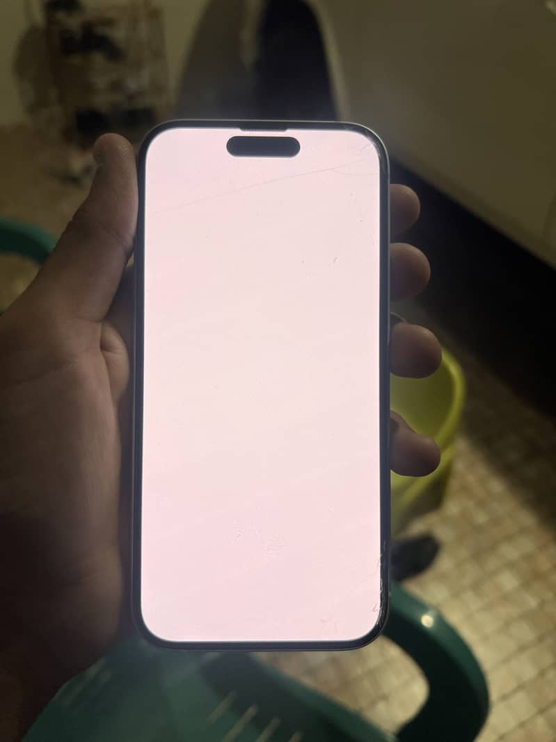 Apple iPhone 15 3