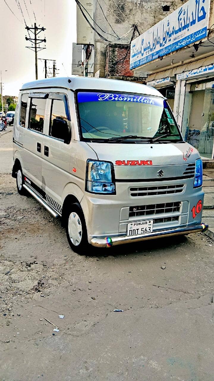 Suzuki Every 2012 1