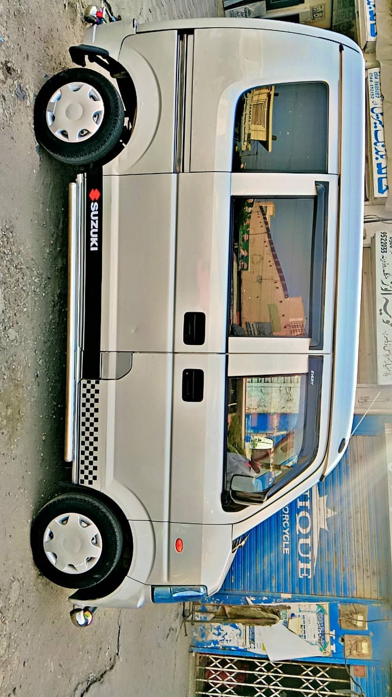 Suzuki Every 2012 5