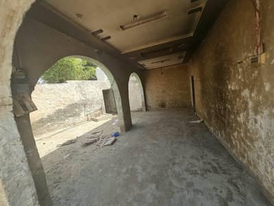 5 kanal boundary wall dairy farm available for rent