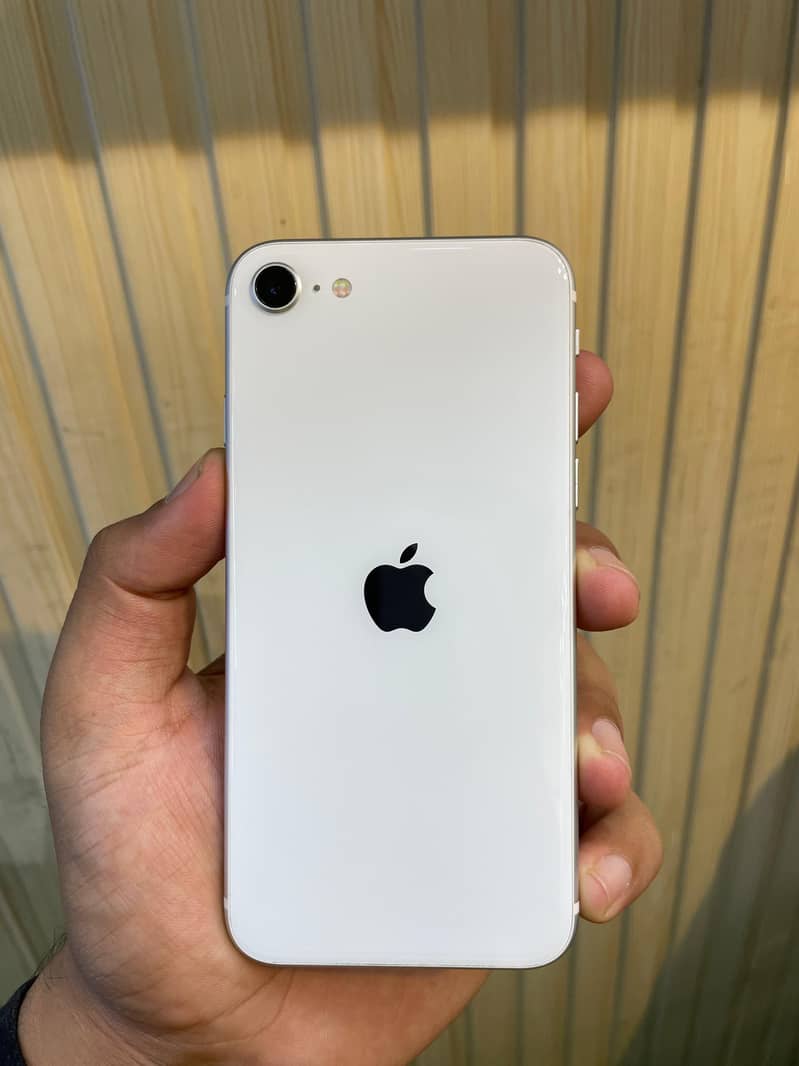 Apple iPhone SE 3