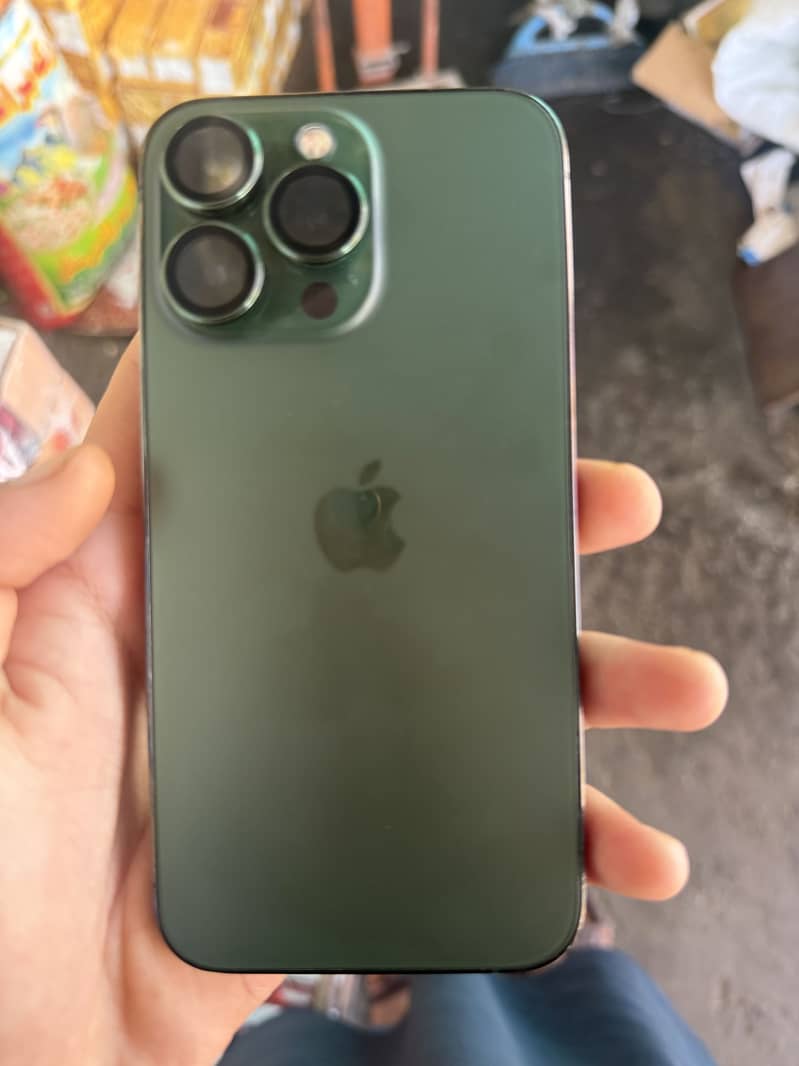 Apple iPhone 13 Pro 2