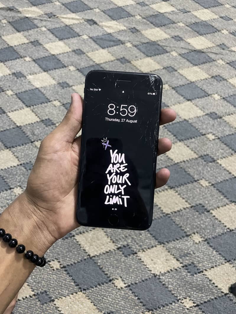 Apple iPhone 7 Plus 2
