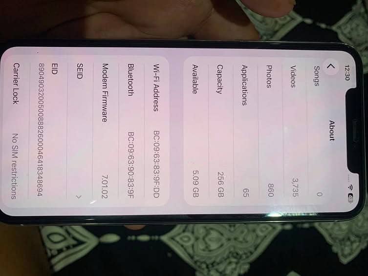 Apple iPhone 11 Pro Max 4