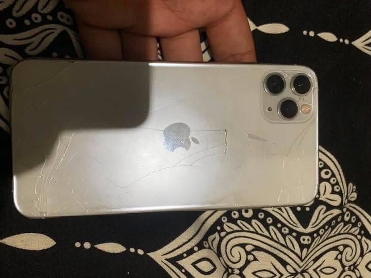 Apple iPhone 11 Pro Max 0