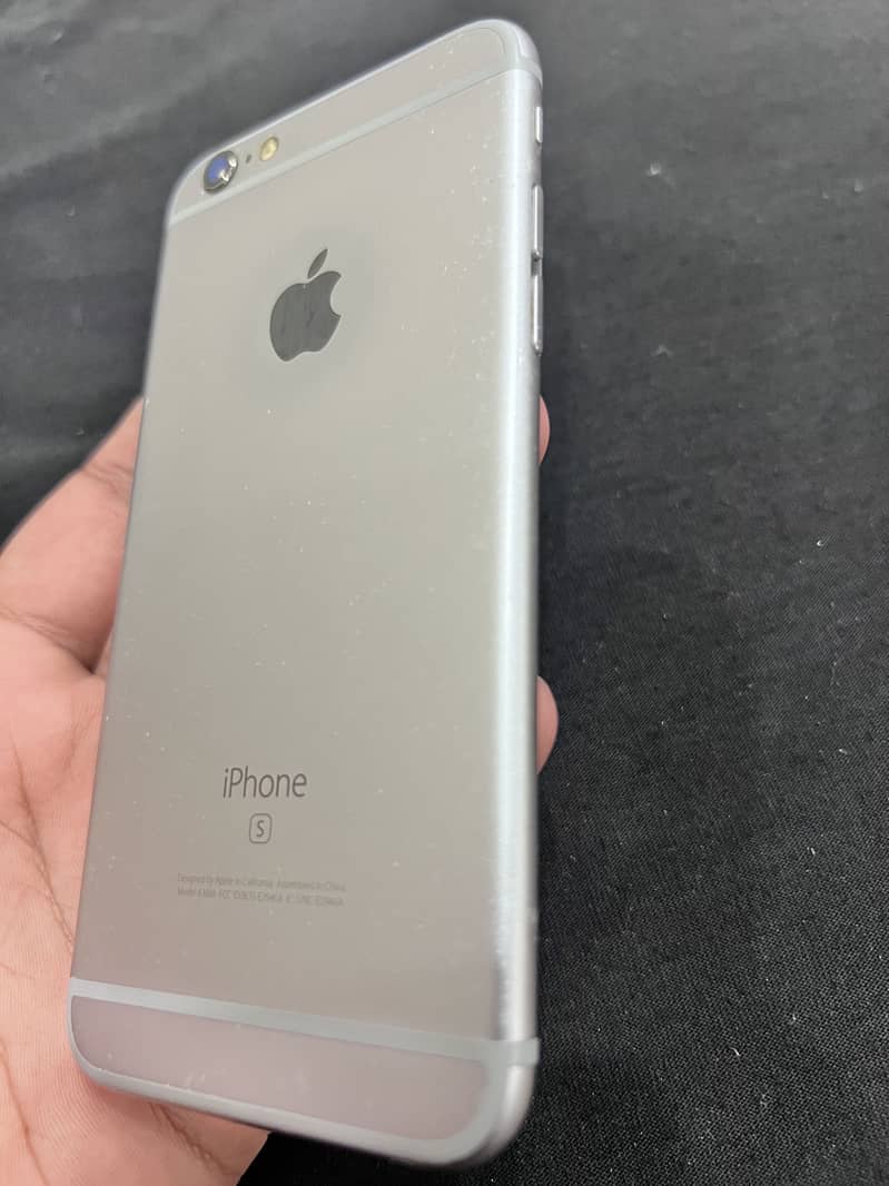 Apple iPhone 6S 3