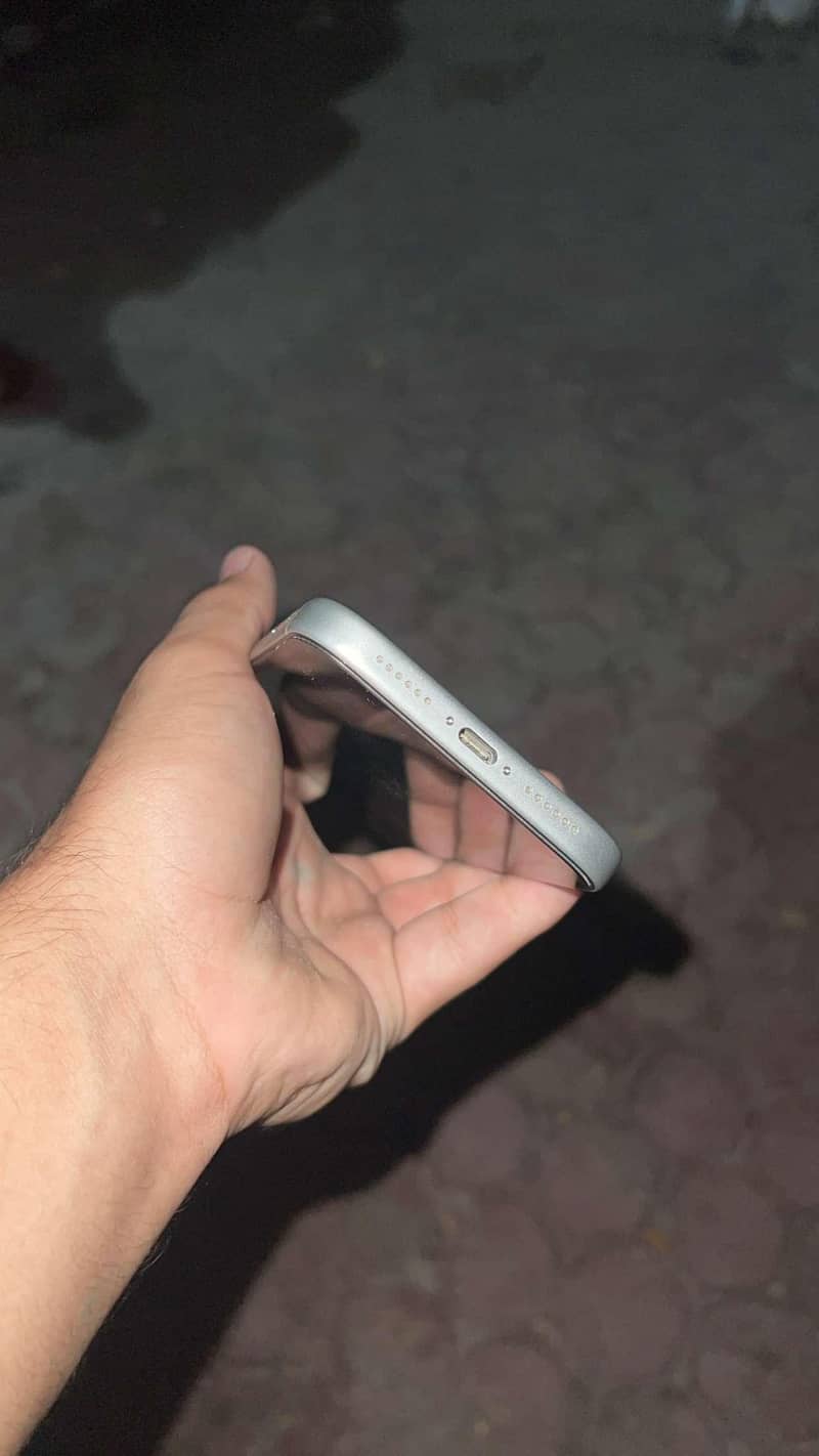 Apple iPhone 17 Pro Max 1