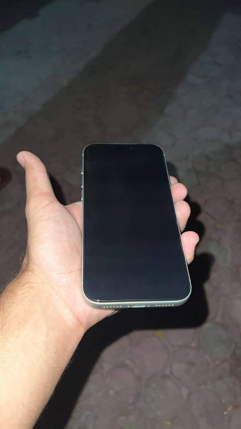 Apple iPhone 17 Pro Max 2