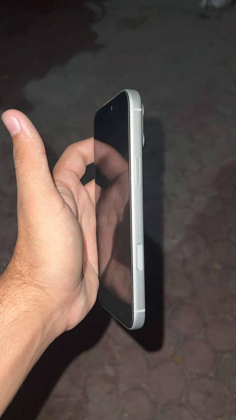 Apple iPhone 17 Pro Max 5